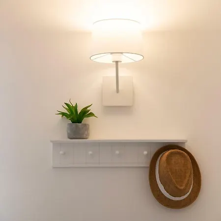 Bianco Di Mare * تْشيفالو